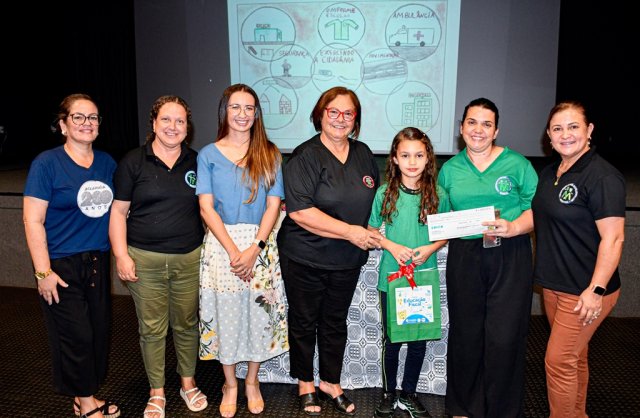 premiao desenho iptu-21